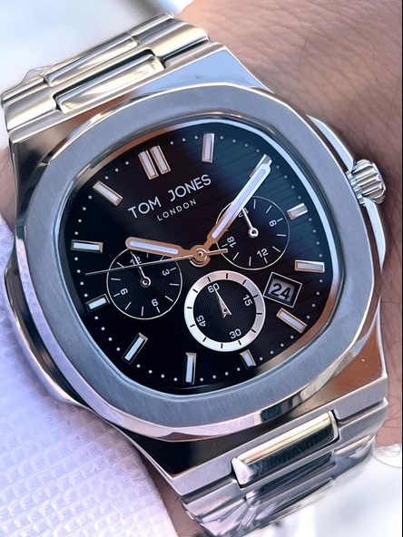 Tom Jones Çelik Kordon 3 Atm Suya Dayanıklı 2 Yıl Garantili Erkek Kol Saati+Bileklik TJE1.10044.2 - 2