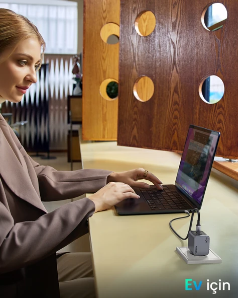 UGREEN Nexode Pro 45W GaN Hızlı Şarj Cihazı USB-C QC PD 2xUSB-C, Uzay Grisi, 35008 - 4