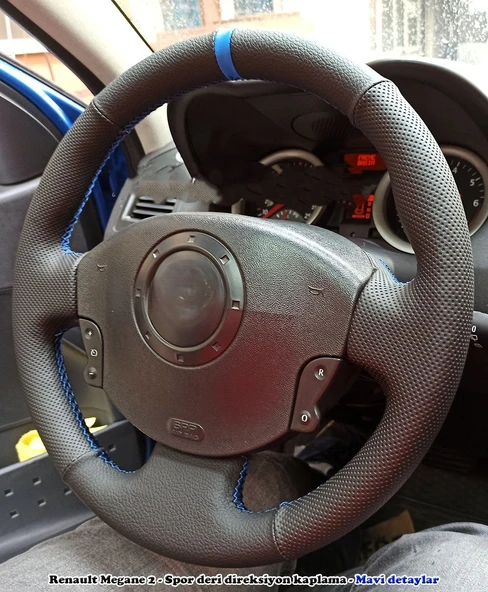 Megane 2 Araca Özel Direksiyon Kılıfı ürün görseli