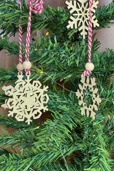 Pilli Peri Ledli 6 Parça Kırmızı Beyaz İpli Kar Tanesi Model Ahşap Yılbaşı Ağaç Süsü - Resim 4