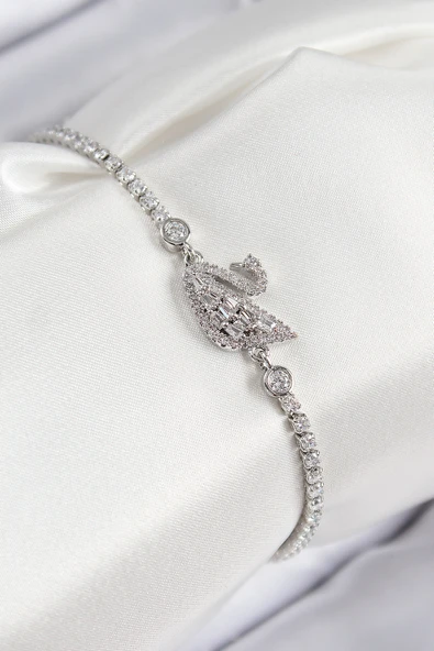 Pirinç Zirkon Taşlı Kuğu Model Gümüş Renk Kadın Bileklik - EBJ250816W37211 ürün görseli