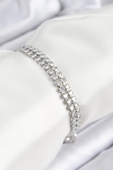 Pirinç Zirkon Taşlı Çift Sıra Model Gümüş Renk Asansörlü Kadın Bileklik - EBJ250816W37445 ürün görseli