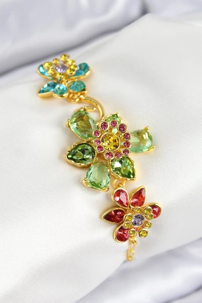 VIP Pirinç Zirkon Taşlı Çiçek Model Gold Renk Kadın Bileklik - EBJ250816W37510 ürün görseli