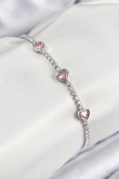 Pirinç Zirkon Taşlı Pembe Kalp Model Gümüş Renk Kadın Bileklik - EBJ250816W37207 ürün görseli