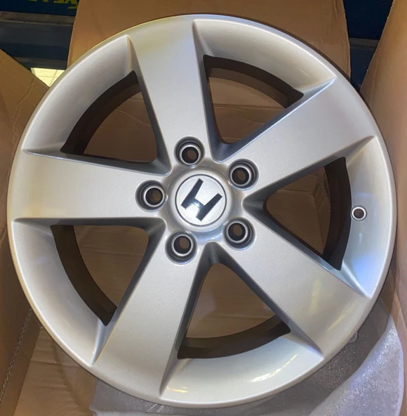 5*114,3*16*6.5 ET45 64.1 SILVER ürün görseli