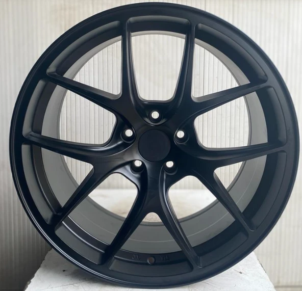 5*112*19*8.5 ET35 CH73.1 XH186 MATT BLACK ürün görseli