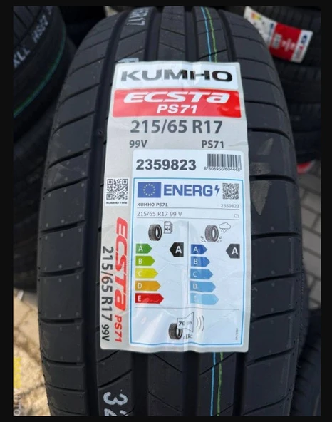 215/65R17 99V ECSTA PS71 KUMHO ürün görseli