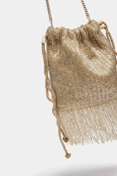 Pull & Bear Kadın Boncuklu ve püsküllü bucket çanta - Resim 2