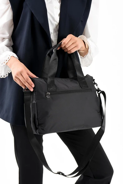 571 collections Ultra Hafif Şik ve Su Geçirmez Orta Boy Omuz,El Çantası Siyah Model: (571-13-9L) - Resim 3