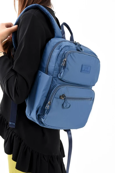 571 collections Ultra Hafif Şik ve Su Geçirmez Orta Boy Sırt Çantası Mavi Model: (571-13-9D) ürün görseli