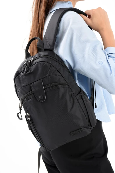 571 collections Ultra Hafif Şik ve Su Geçirmez Orta Boy Sırt Çantası Siyah Model: (571-13-9C) ürün görseli