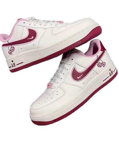 Nike Air Force 1 Valentines Day ürün görseli 1