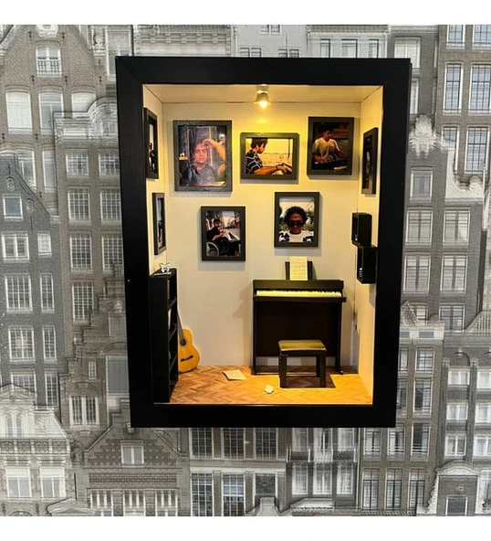 Kişisel Fotoğraflı Minyatür Piyanolu Çerçeve ürün görseli