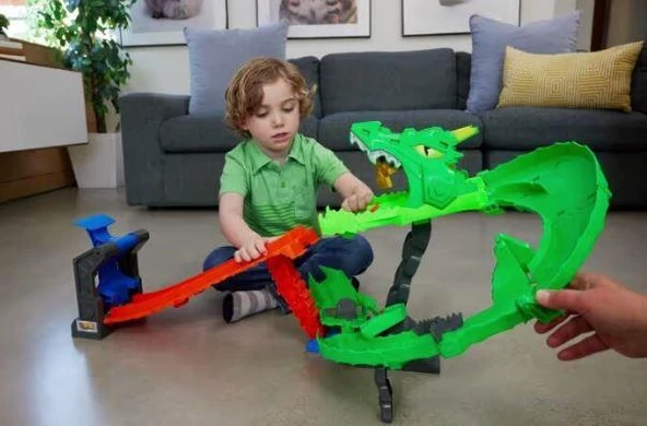 Hot Wheels Monster Trucks Sharks vs Dinos Dragon Demolition Track Set JFR06 - Resim 4