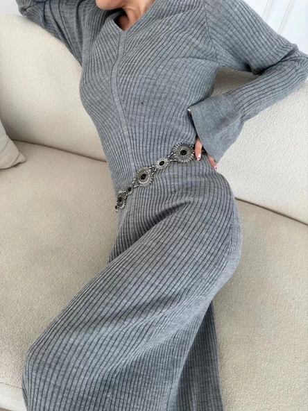 V Yaka Fitilli Uzun Elbise- Gri - Resim 6