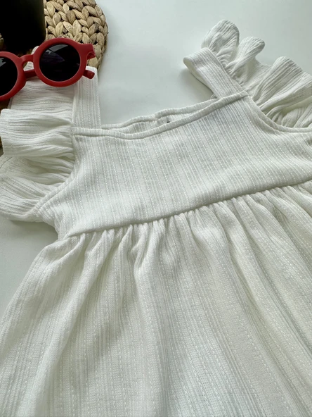 Fırfır Kollu Kız Çocuk Takımı – Ekru Üst & Lacivert Şort - 3