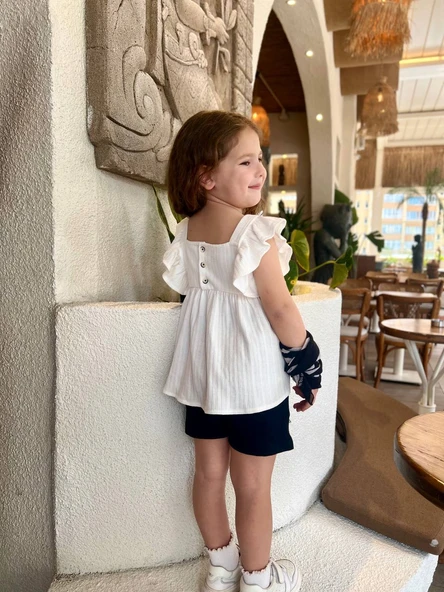 Fırfır Kollu Kız Çocuk Takımı – Ekru Üst & Lacivert Şort - 5