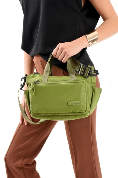 Kadın Postacı Çanta Paraşüt Kumaş Çapraz Askılı Elde Tutmalı Omuz Çantası 27*21 Cm Su İtici Kumaş - Resim 10