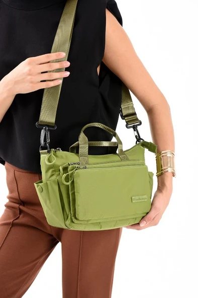 Kadın Postacı Çanta Paraşüt Kumaş Çapraz Askılı Elde Tutmalı Omuz Çantası 27*21 Cm Su İtici Kumaş - Resim 9