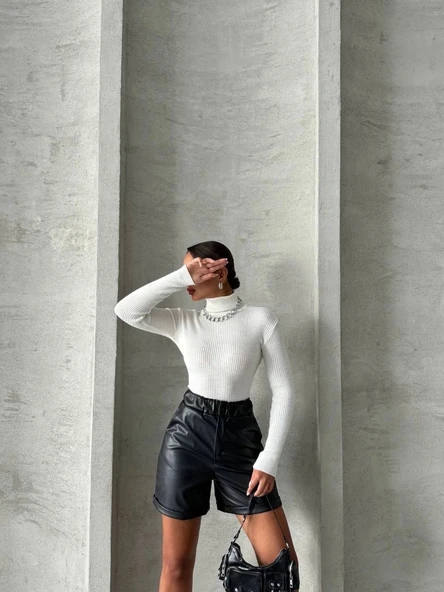 Beli lastikli duble paça deri şort siyah w24755 - 2