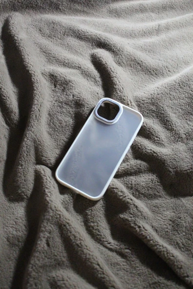 İphone 15 Uyumlu Yanları Renkli Sert Silikonlu Kılıf - 2