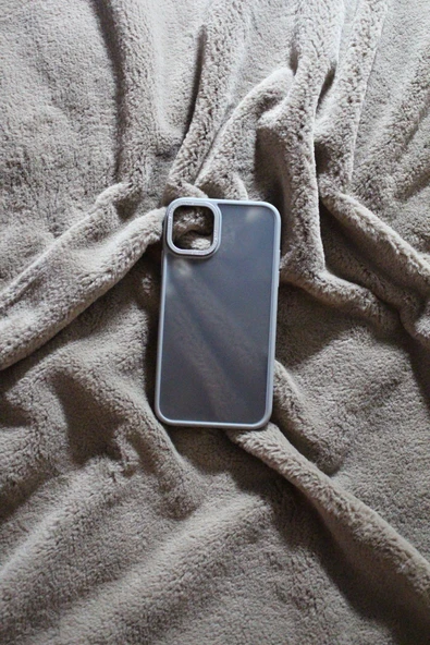 İphone 11 Uyumlu Yanları Renkli Sert Silikonlu Kılıf