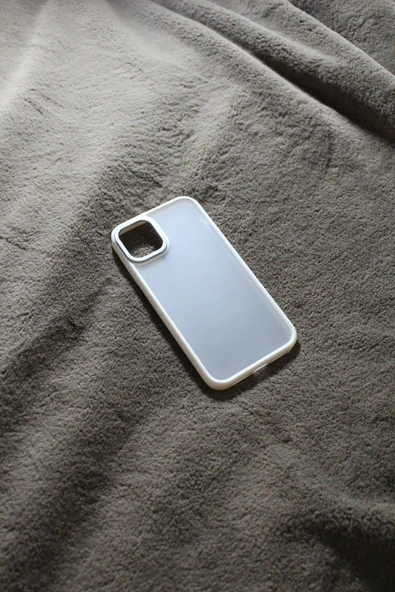 İphone 11 Uyumlu Yanları Renkli Sert Silikonlu Kılıf - 2