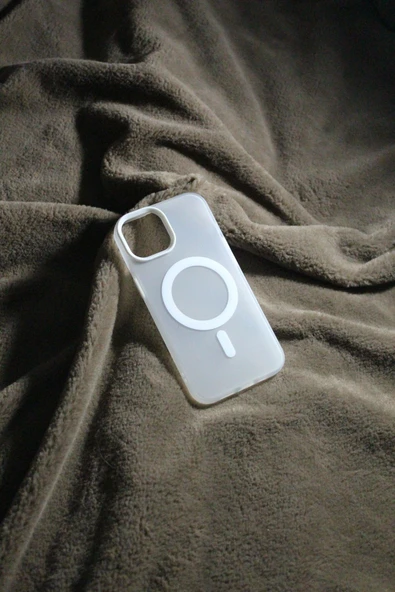 İphone 13 Uyumlu Sert Silikon Magsafeli Kılıf