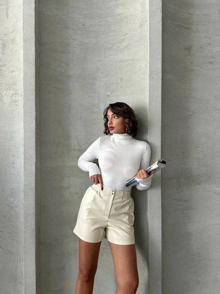 Beli lastikli çıtçıtlı deri şort krem w241007 - Resim 7