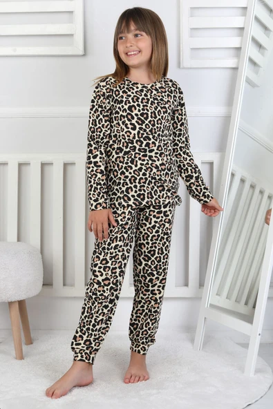 Minik Uyku Avcısı - Vahşi Rahatlık Serisi Leopar Desenli Kız Çocuk Pijama Takımı - Resim 5
