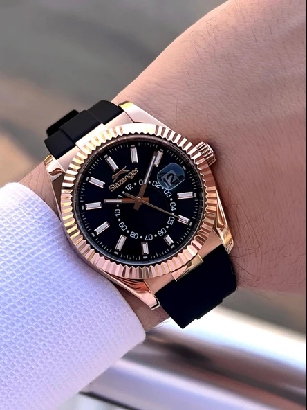 Slazenger Silikon Kordon İç Fonksiyonları Aktif 10 Atm Suya Dayanıklı Erkek Kol Saati ESL.09.2514.05 - 2