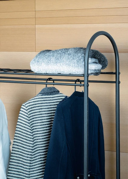 DEKORATİF SİYAH METAL ELBİSE ASKILIĞI 4 RAFLI ÇOK AMAÇLI AYAKLI PORTMANTO VE KONFEKSİYON ASKILIĞI - 4