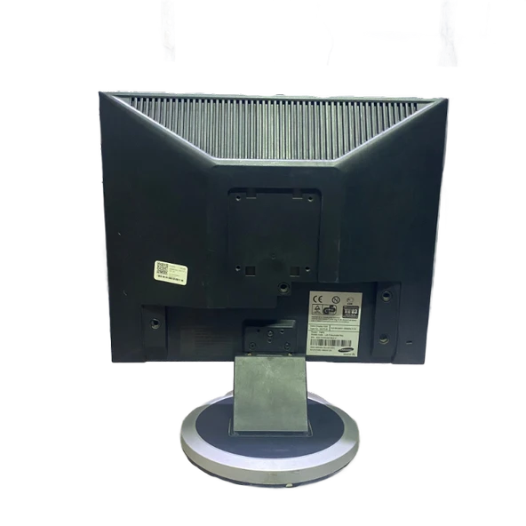 SAMSUNG SYNCMASTER 740N 17 İNÇ KARE 1280X1024 2 EL LCD MONİTÖR - 3