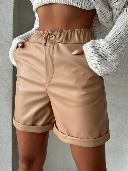 Beli lastikli duble paça deri şort bej w24755 ürün görseli