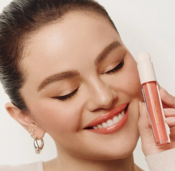 Rare Beauty Positive Light Luminizing Lip Gloss - Aydınlatıcı Dudak Parlatıcısı 3.3 ml - Spark - 2