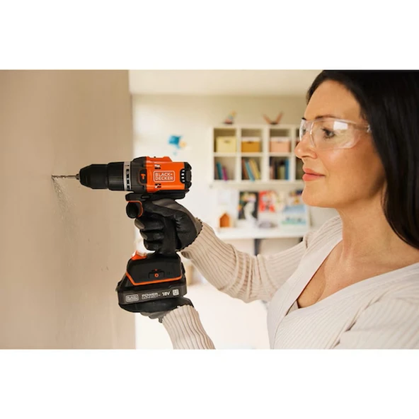 Black&Decker BLD683D1XK-QW 18v Powerconnect Akülü Darbeli Matkap (fırçasız, 1x 2,0ah Akü, 1a Şarj Cihazı Ve Kit Kutusu İle) - 3