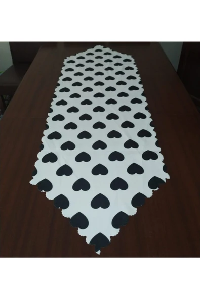 Alkan Homes Kalp Temalı Dekoratif Runner