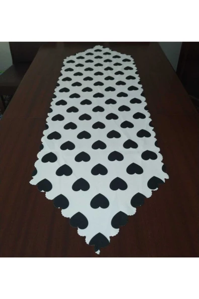 Alkan Homes Kalp Temalı Dekoratif Runner ürün görseli