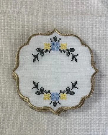 NİVEMESHOME KANAVİÇE NAKIŞLI SARI-MAVİ OVAL (6 ADET) KETEN KOKTEYL PEÇETESİ KAHVE YANI SUNUMLUK