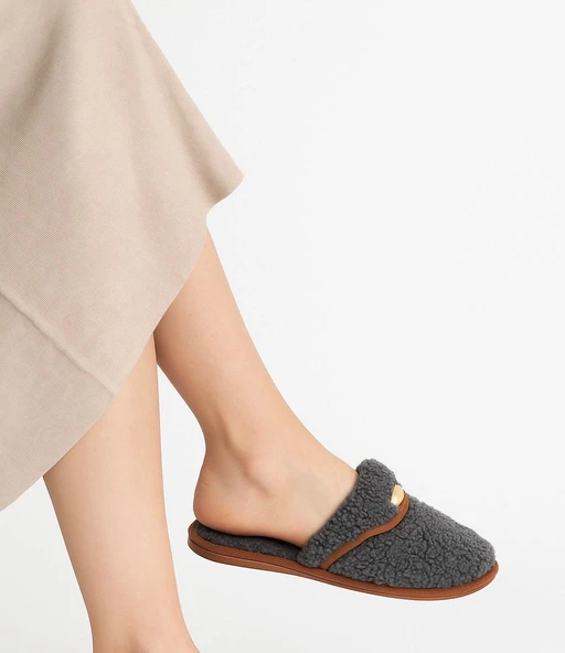 Alya Kadın Yumuşak Tabanlı Kışlık Terlik Kışlık Ev Terliği Misafir Terliği Çeyizlik Bohça Terliği 01 ürün görseli