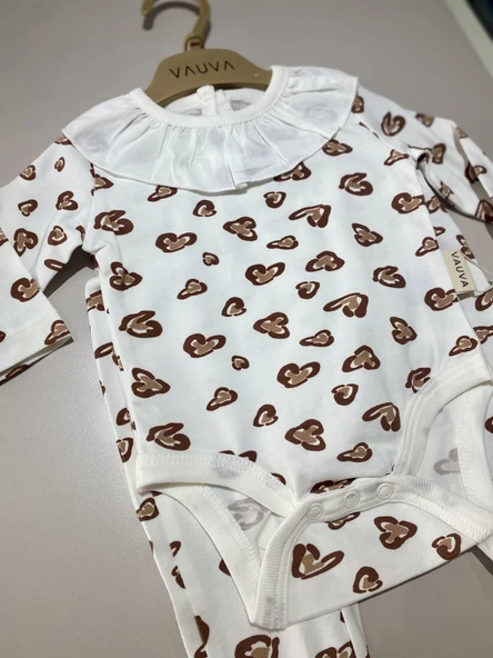 Bebek Zıbın & Pantolon Takımı – Kalpli Desen - 5