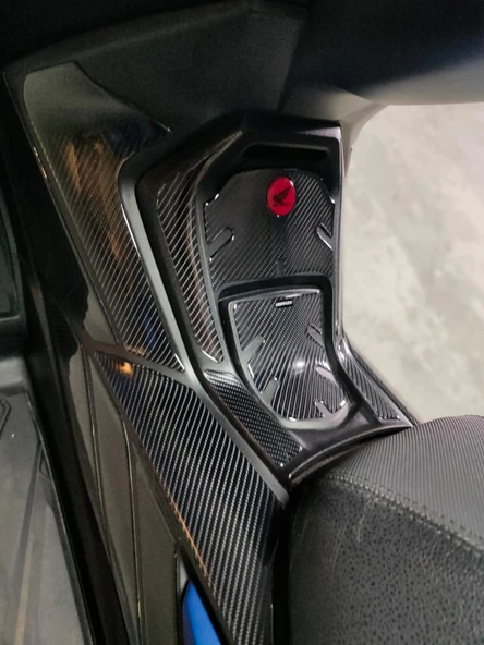 Honda Forza250 2025 ile Uyumlu Kaydırmaz 6D Karbon 19 Parça Tank Pad Seti GC20 - Resim 4