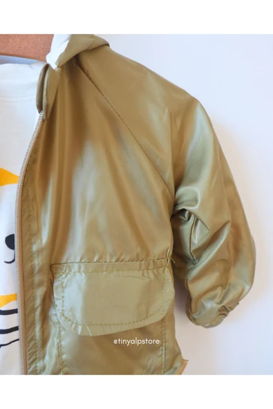 TinyAlp Aslan Desenli Kapşonlu Yağmurluk Ve Alt Üst Erkek Bebek 3'lü Takımı - 8