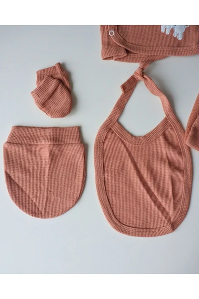 TinyAlp Soft Renkli ve Tasarım Desenli Yumuşacık Kız / Erkek Bebek Yenidoğan Takım - Çorap Hediyeli - 3