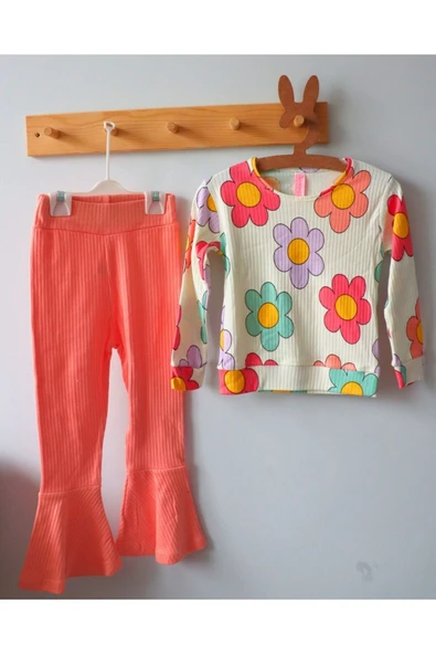 TinyAlp Rahat ve Kaliteli Esnek Kumaş İspanyol Paça Çiçek Desenli Kız Çocuk Takım