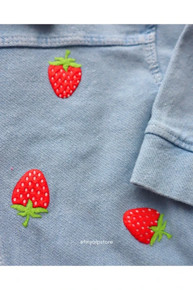 TinyAlp Kabartmalı Tasarım Çilek Desenli Yumuşacık Kot Kumaş Kız Bebek Mevsimlik Ceket - 5