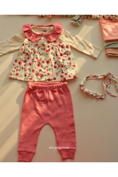 TinyAlp Şık ve Tasarım Çiçek Desenli Soft Renkli Basic Rahat Kumaş Bandanalı 4'lü Kız Bebek Takım