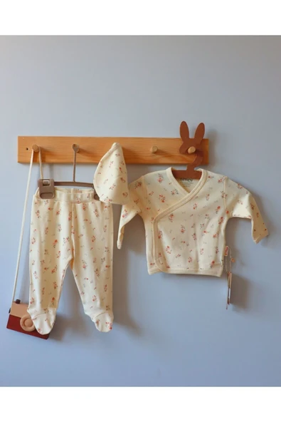 TinyAlp Çıtır Çiçek Desenli Naturel Kumaş Kız Bebek Yenidoğan Takımı