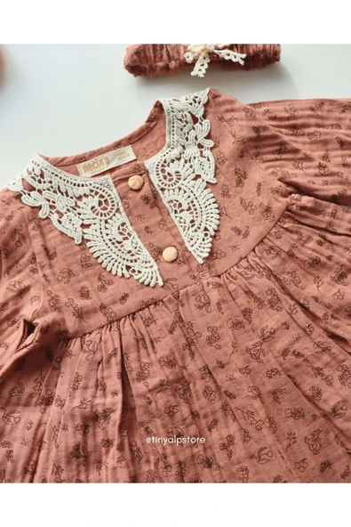 Necix's Yakası Nakışlı Müslin Kumaş Tasarım Çiçek Desenli Toka Hediyeli Kız Bebek Elbise - 6