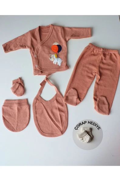 TinyAlp Soft Renkli ve Tasarım Desenli Yumuşacık Kız / Erkek Bebek Yenidoğan Takım - Çorap Hediyeli